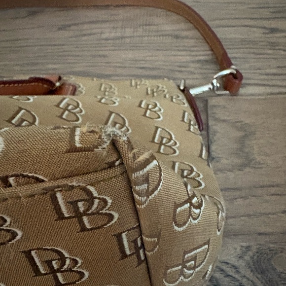 DOONEY & BOURKE Signature DB Logo Handbag - Picture 7 of 15